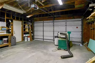 836 Holly St, Bullhead City, AZ 86442 - Photo 5