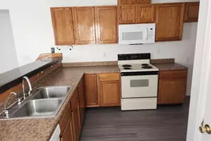 754 Swan Dr, Bullhead City, AZ 86442 - Photo 5