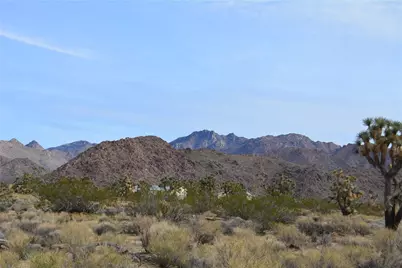 11872 S Date Creek Road, Yucca, AZ 86438 - Photo 27