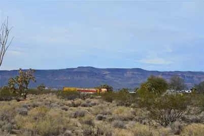 11872 S Date Creek Road, Yucca, AZ 86438 - Photo 37