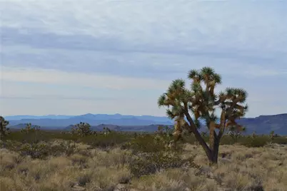 11872 S Date Creek Road, Yucca, AZ 86438 - Photo 35