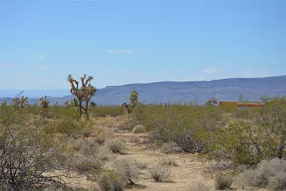 11872 S Date Creek Road, Yucca, AZ 86438 - Photo 61