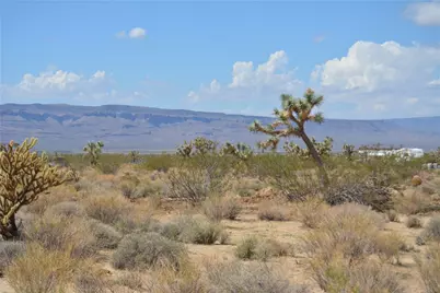 11872 S Date Creek Road, Yucca, AZ 86438 - Photo 63