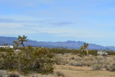 11872 S Date Creek Road, Yucca, AZ 86438 - Photo 41
