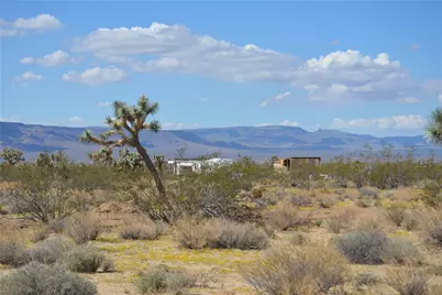 11872 S Date Creek Road, Yucca, AZ 86438 - Photo 93