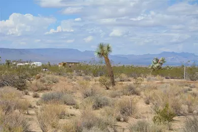 11872 S Date Creek Road, Yucca, AZ 86438 - Photo 65