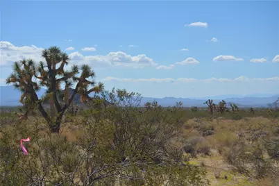 11872 S Date Creek Road, Yucca, AZ 86438 - Photo 87