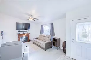 6581 W Morelos Dr, Golden Valley, AZ 86413 - Photo 7