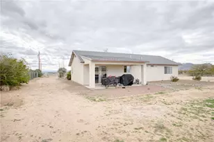 6581 W Morelos Dr, Golden Valley, AZ 86413 - Photo 35