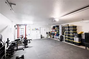 6581 W Morelos Dr, Golden Valley, AZ 86413 - Photo 33