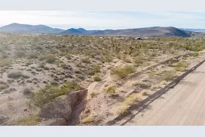 21372 N Spear Boulevard, White Hills, AZ 86445 - Photo 3