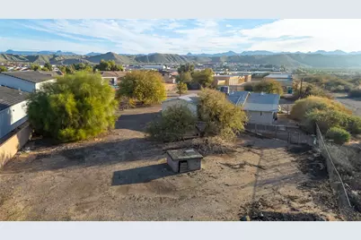 3011 Camino Del Rio, Bullhead City, AZ 86442 - Photo 11