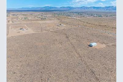 000 Colorado Road, Golden Valley, AZ 86413 - Photo 17