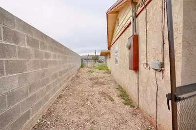 875 Coral Reef Drive, Bullhead City, AZ 86442 - Photo 27