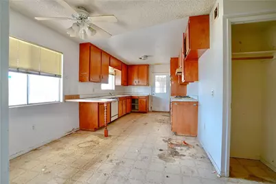 875 Coral Reef Drive, Bullhead City, AZ 86442 - Photo 9