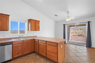 9324 N Vista Dr, Kingman, AZ 86401 - Photo 11
