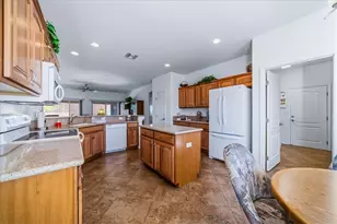 2601 Sonoran Desert Rd, Bullhead City, AZ 86442 - Photo 17