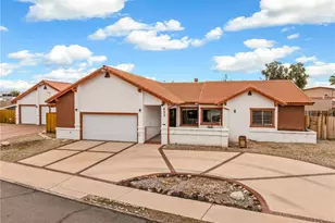 632 Lilac Ln, Bullhead City, AZ 86442 - Photo 3