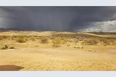 25430029 E Turquoise Drive, Kingman, AZ 86401 - Photo 3