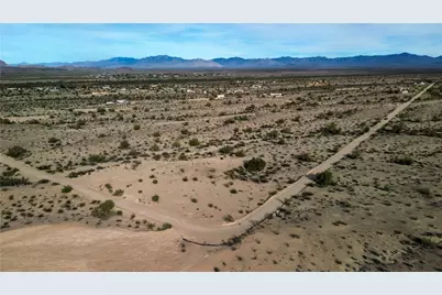 207-11-107B W Southview Drive, Yucca, AZ 86438 - Photo 5