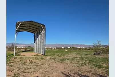 934 S Elgin Road, Golden Valley, AZ 86413 - Photo 9