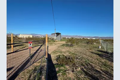 934 S Elgin Road, Golden Valley, AZ 86413 - Photo 5