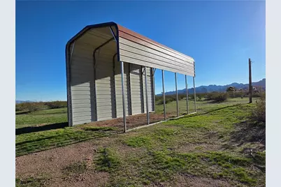 934 S Elgin Road, Golden Valley, AZ 86413 - Photo 15