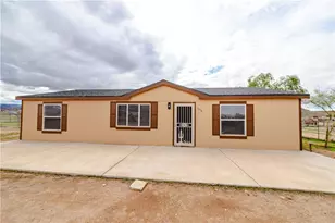 3248 W Carmichael Rd, Golden Valley, AZ 86413 - Photo 7