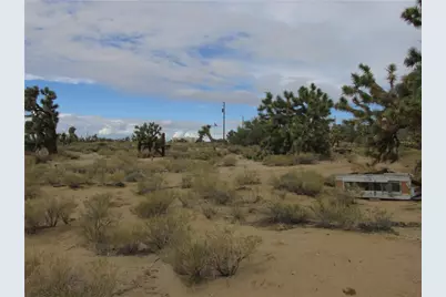 11690 S Sherry Road, Yucca, AZ 86438 - Photo 7