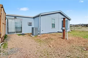 3058 W Carmichael Rd, Golden Valley, AZ 86413 - Photo 35