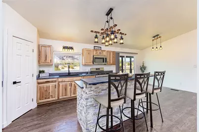 2789 S Naco Road, Golden Valley, AZ 86413 - Photo 9