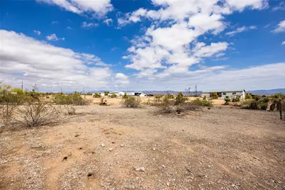 2789 S Naco Road, Golden Valley, AZ 86413 - Photo 33