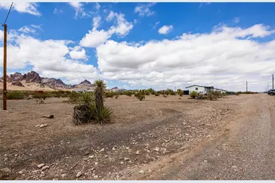 2789 S Naco Road, Golden Valley, AZ 86413 - Photo 43