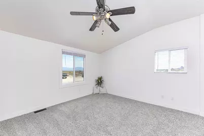 2789 S Naco Road, Golden Valley, AZ 86413 - Photo 13