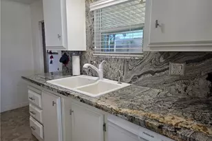 2271 W Riverview Cir, Bullhead City, AZ 86442 - Photo 23