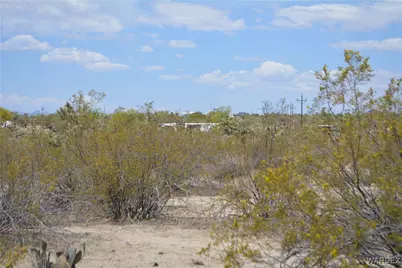 2279 E Margaret Road, Yucca, AZ 86438 - Photo 35