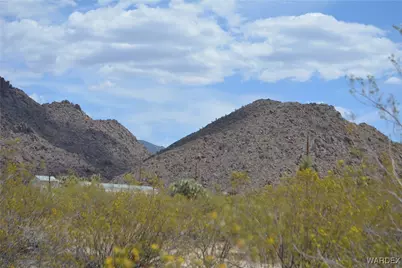 2279 E Margaret Road, Yucca, AZ 86438 - Photo 47