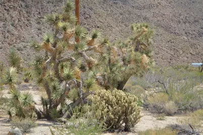 2279 E Margaret Road, Yucca, AZ 86438 - Photo 25