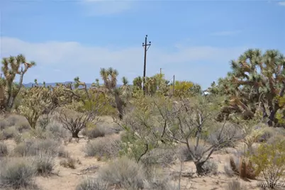 2279 E Margaret Road, Yucca, AZ 86438 - Photo 17