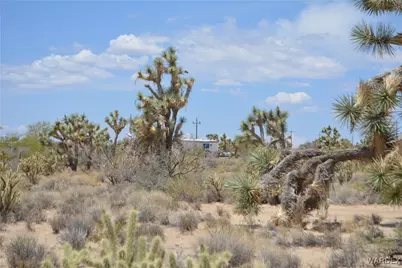 2279 E Margaret Road, Yucca, AZ 86438 - Photo 19