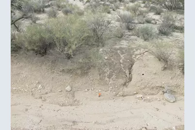 000 S Cal Road, Yucca, AZ 86438 - Photo 9