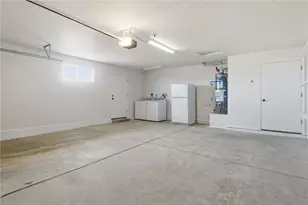 9854 N Medicine Point Dr, Kingman, AZ 86401 - Photo 33