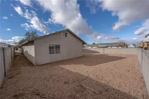 3422 Cypress St, Kingman, AZ 86401 - Photo 21