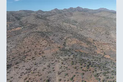 10700 E Rodeo Drive, Kingman, AZ 86401 - Photo 11