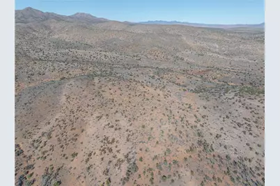 10700 E Rodeo Drive, Kingman, AZ 86401 - Photo 9