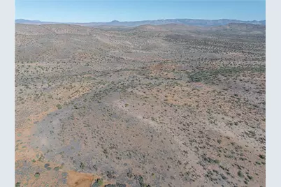 10700 E Rodeo Drive, Kingman, AZ 86401 - Photo 7