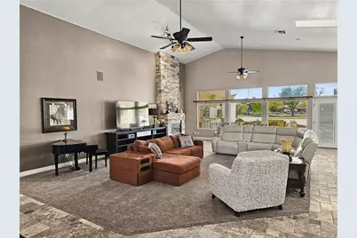 825 Country Club Drive, Kingman, AZ 86401 - Photo 13