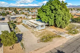 1165 Agate Ave, Bullhead City, AZ 86442 - Photo 3