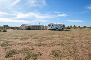 3676 N Santa Maria Rd, Golden Valley, AZ 86413 - Photo 29