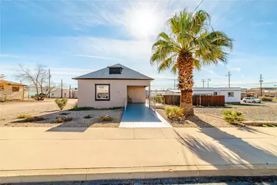 310 E Oak Street, Kingman, AZ 86401 - Photo 1